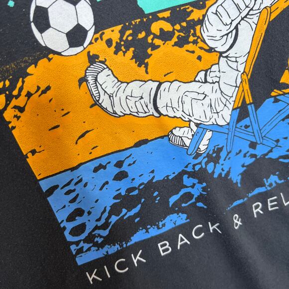 Old Navy Kick Back & Relax Astronaut Soccer Ball Black Tee Large 10-12 - Picture 4 of 9